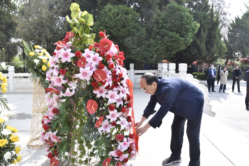 华体会网页版-华体会（中国）官方在线登录
党委赴兰考开展党史学习教育主题实践活动